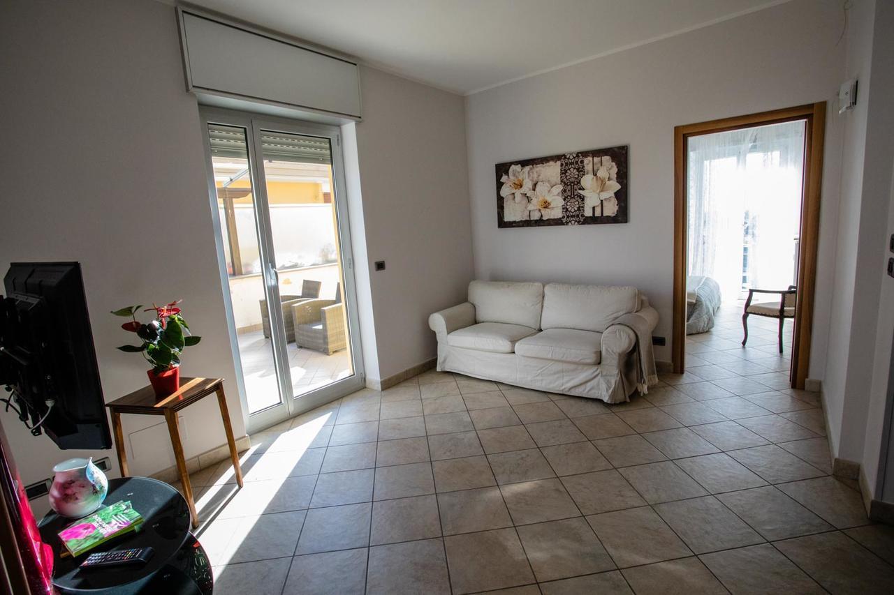 Terrazza Di Pinerolo Leilighet Eksteriør bilde